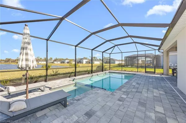 17752 Saddleback LOOP, North Fort Myers, FL 33917