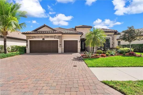 28091 Kerry CT, Bonita Springs, FL 34135