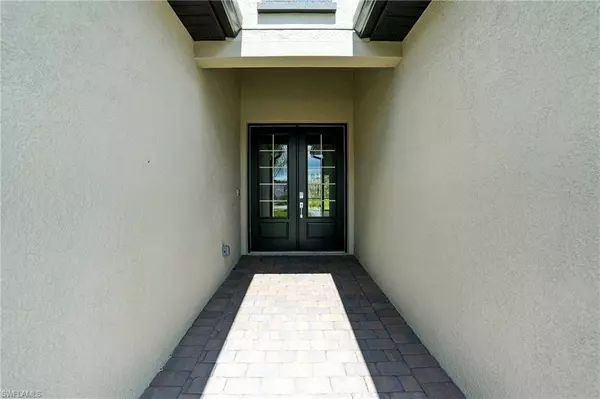 20489 Verawood LOOP, Estero, FL 33928