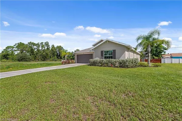 4016 4th ST W, Lehigh Acres, FL 33971