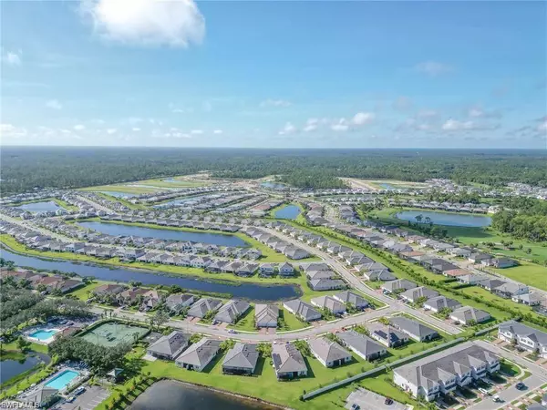 2055 Vermont LN, Naples, FL 34120