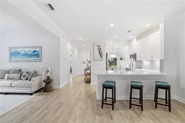 9426 Benvenuto CT #2-104, Naples, FL 34119