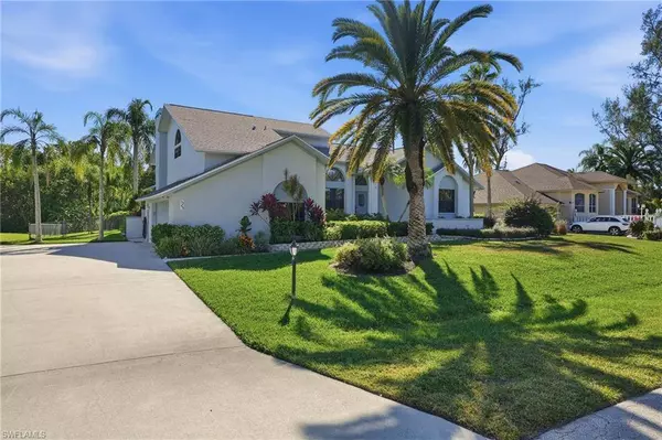 7245 Hendry Creek DR, Fort Myers, FL 33908