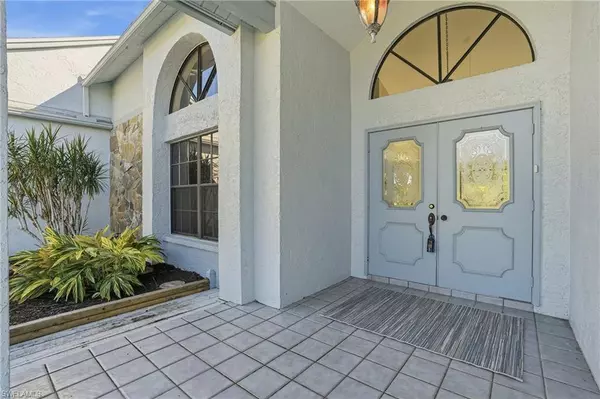 7245 Hendry Creek DR, Fort Myers, FL 33908