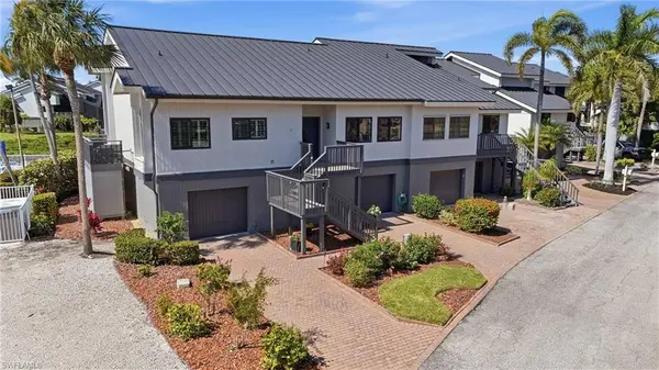 17062 Marina Cove LN, Fort Myers, FL 33908