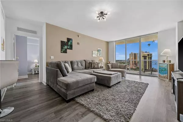 3000 Oasis Grand BLVD #1702, Fort Myers, FL 33916