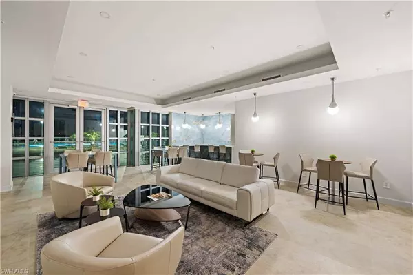 3000 Oasis Grand BLVD #1702, Fort Myers, FL 33916