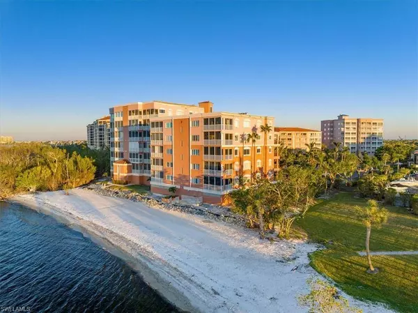 14813 Laguna DR #102, Fort Myers, FL 33908