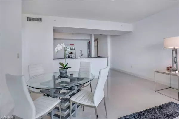 3000 Oasis Grand BLVD #3005, Fort Myers, FL 33916