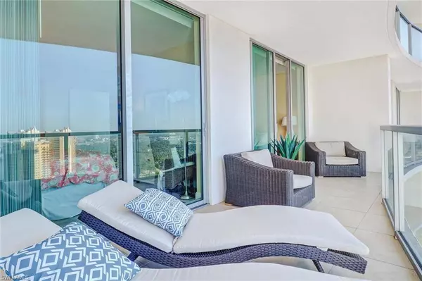 3000 Oasis Grand BLVD #3006, Fort Myers, FL 33916