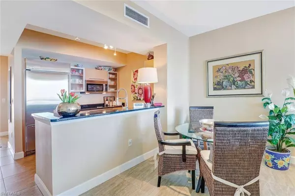 3000 Oasis Grand BLVD #3006, Fort Myers, FL 33916