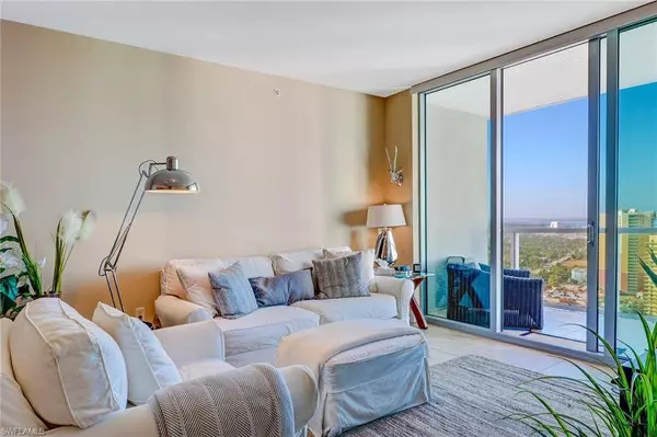 3000 Oasis Grand BLVD #3006, Fort Myers, FL 33916