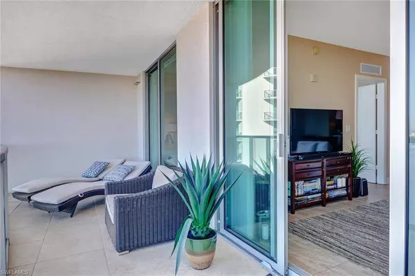 3000 Oasis Grand BLVD #3006, Fort Myers, FL 33916