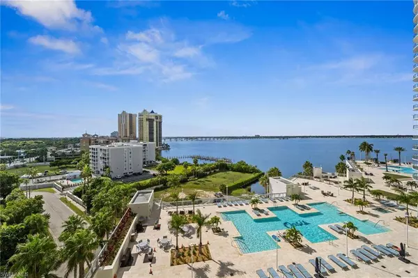 3000 Oasis Grand BLVD #901, Fort Myers, FL 33916