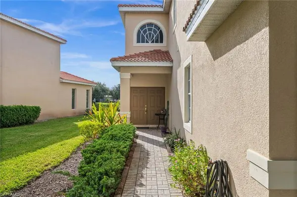 8830 Spring Mountain WAY, Fort Myers, FL 33908