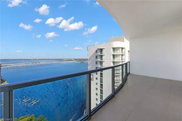 3000 Oasis Grand BLVD #MPH6, Fort Myers, FL 33916