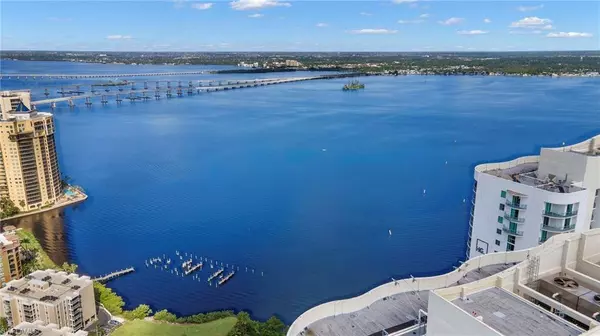 3000 Oasis Grand BLVD #MPH6, Fort Myers, FL 33916