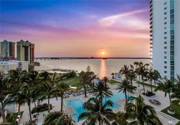 3000 Oasis Grand BLVD #MPH6, Fort Myers, FL 33916