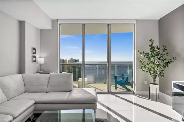 3000 Oasis Grand BLVD #2903, Fort Myers, FL 33916