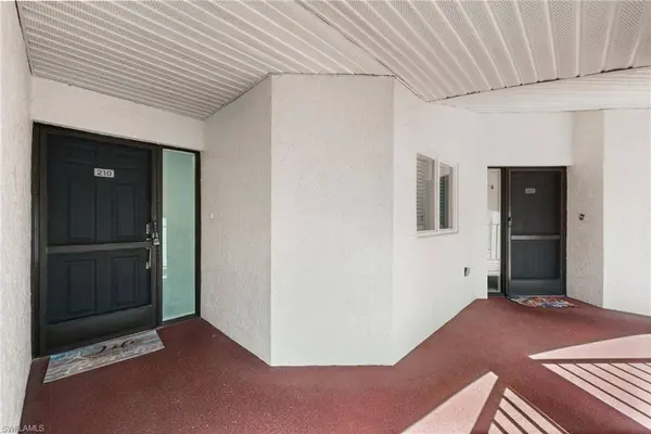 11921 Seabreeze Cove LN #210, Fort Myers, FL 33908