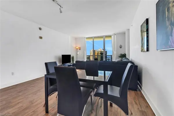 3000 Oasis Grand BLVD #2004, Fort Myers, FL 33916