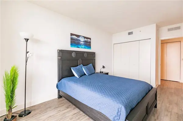 3000 Oasis Grand BLVD #2004, Fort Myers, FL 33916