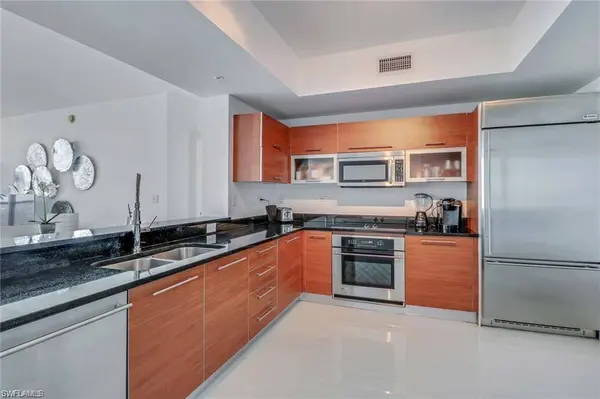 3000 Oasis Grand BLVD #3005, Fort Myers, FL 33916
