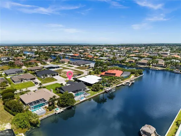 3911 SW 25th CT, Cape Coral, FL 33914