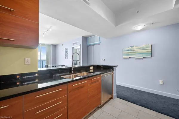 3000 Oasis Grand BLVD #906, Fort Myers, FL 33916