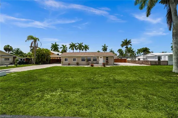 12071 Palm DR, Fort Myers, FL 33908