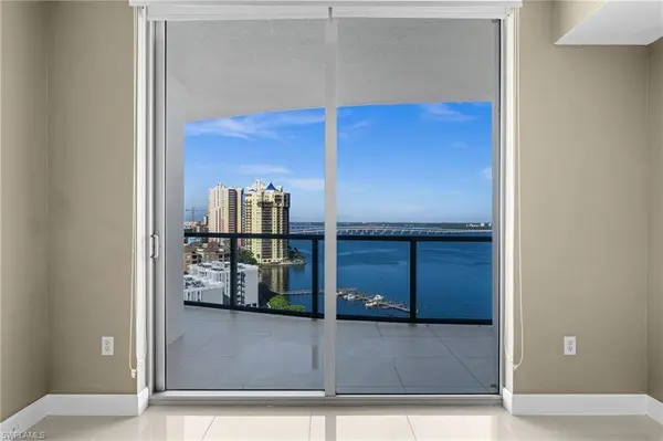 3000 Oasis Grand BLVD #1603