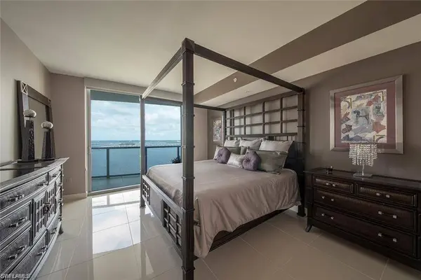 3000 Oasis Grand BLVD #2105, Fort Myers, FL 33916