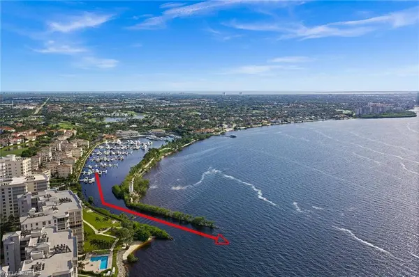 38 FT. I-4 BOAT SLIP AT GULF HARBOUR