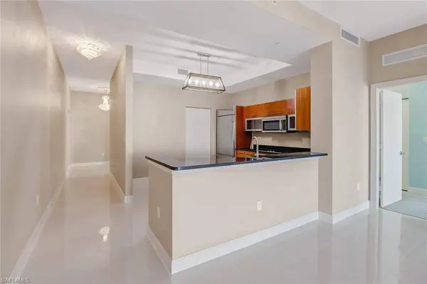 3000 Oasis Grand BLVD #401, Fort Myers, FL 33916