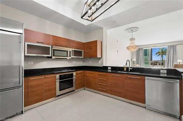 3000 Oasis Grand BLVD #401, Fort Myers, FL 33916