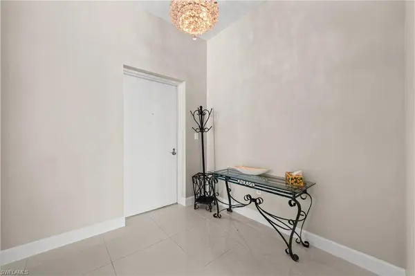 3000 Oasis Grand BLVD #401, Fort Myers, FL 33916