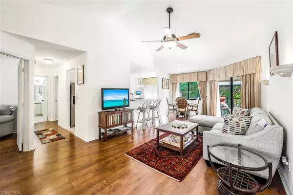 78 Bennington DR #5-8, Naples, FL 34104