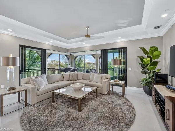 16371 Viansa WAY #201, Naples, FL 34110