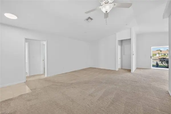 7611 Cameron CIR, Fort Myers, FL 33912
