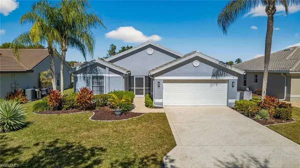 7611 Cameron CIR, Fort Myers, FL 33912