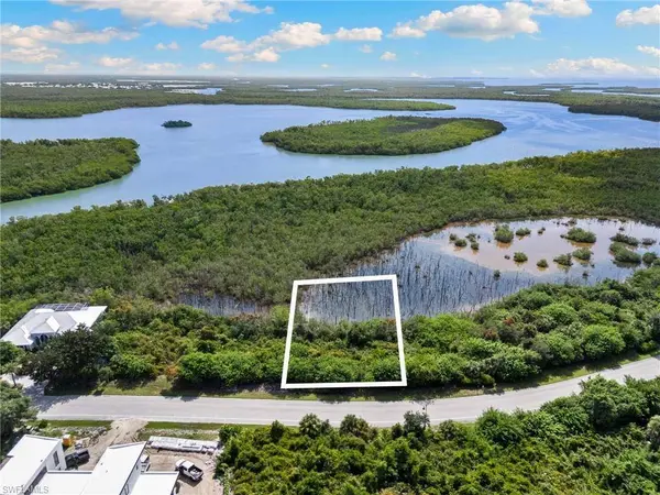 798 Whiskey Creek DR, Marco Island, FL 34145