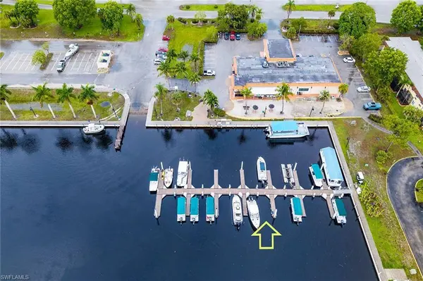 525 Newport DR, Naples, FL 34114