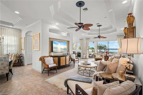 9064 Siesta Bay DR #201, Naples, FL 34120