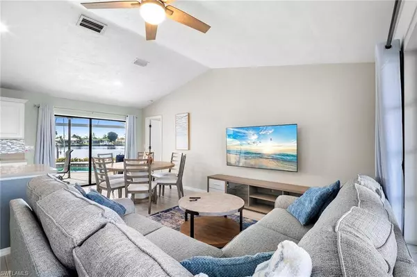 4530 W Coral CIR, Fort Myers, FL 33903