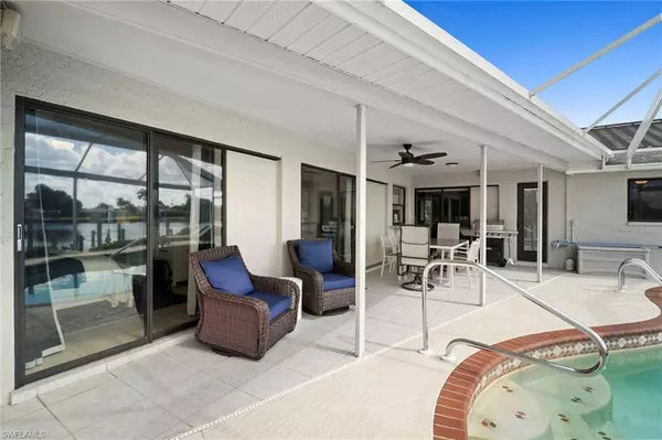 4530 W Coral CIR, Fort Myers, FL 33903