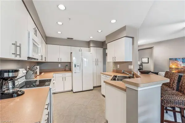 24827 Lakemont Cove LN #101, Bonita Springs, FL 34134