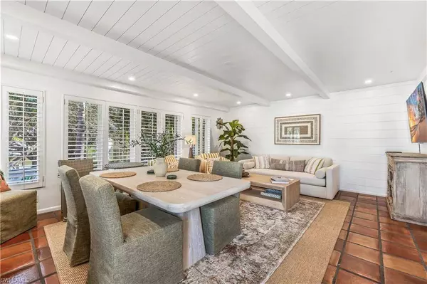 282 4th ST S #204, Naples, FL 34102