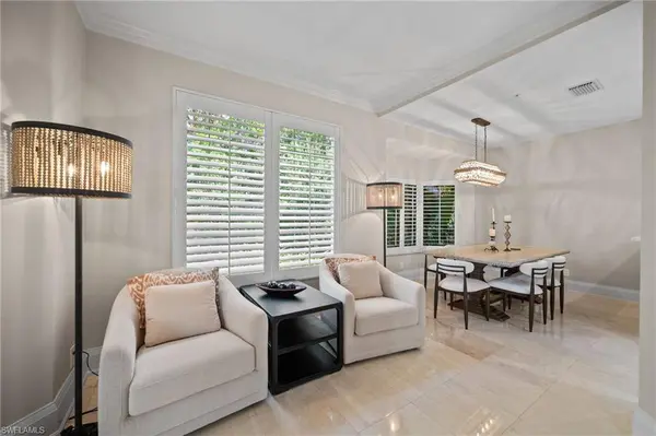 261 Colonade CIR #2701, Naples, FL 34103