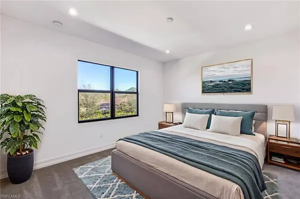 7574 Rockefeller DR, Naples, FL 34119