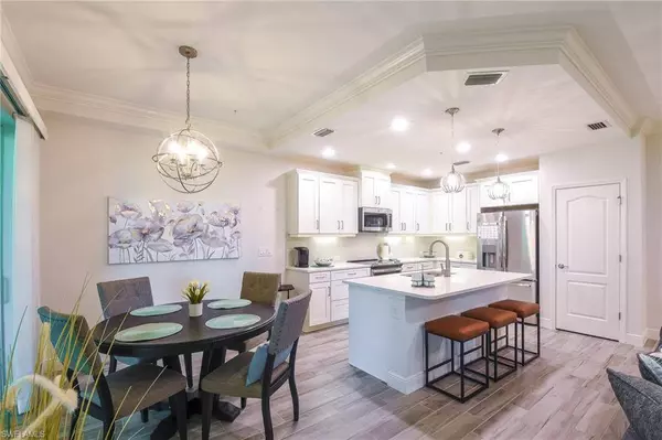 6940 Avalon CIR #503, Naples, FL 34112